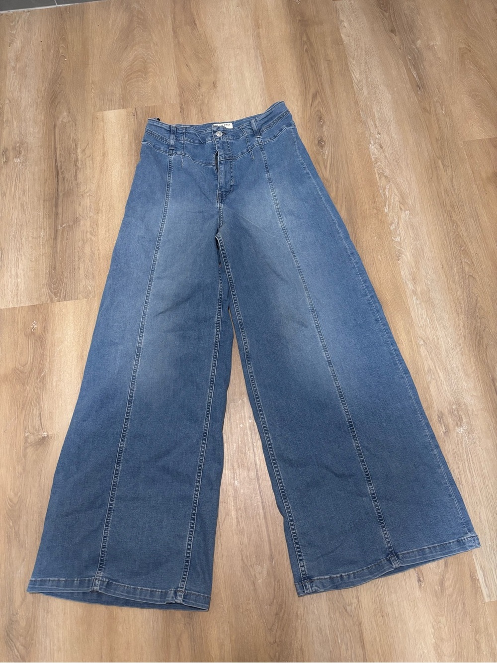 We the Free Libre High Rise Wide Leg Stretch Denim Jeans size 31 - Picture 3 of 5